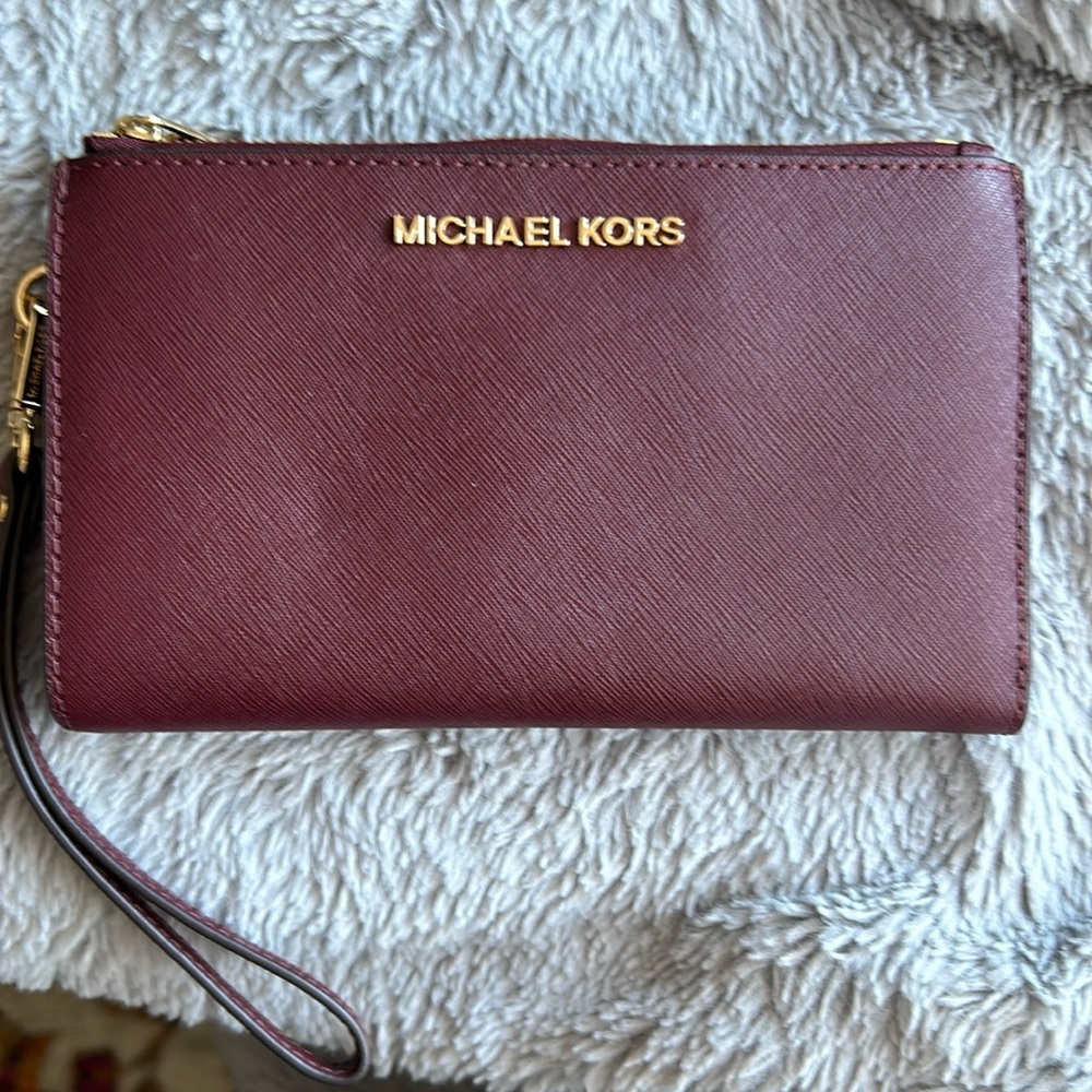 Leather Michael Kors large wallet
